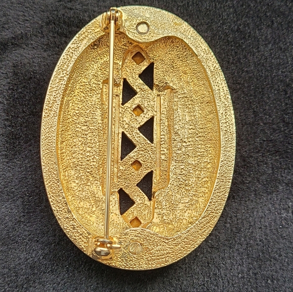 Vintage Brooch - Picture 2 of 3